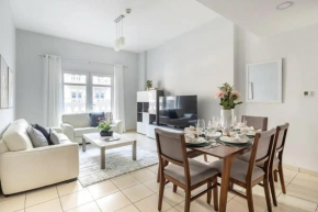 Contemporary 2BR w/ Maid's Room at JVC